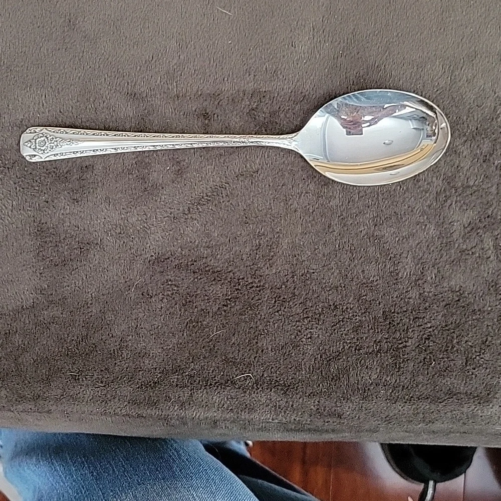 64 piece set (8 services) Rogers Silverplate International Silver comp. - Picture 5 of 17